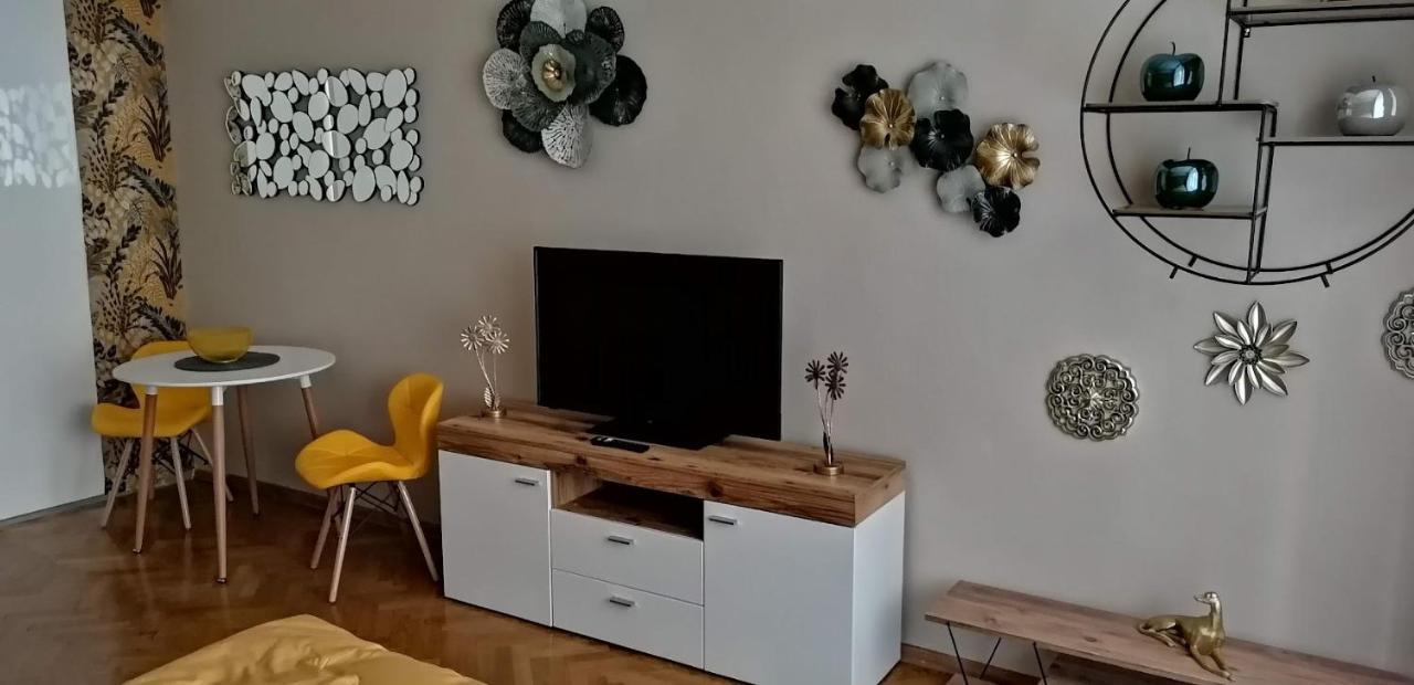 Apartment Jakubska 676 Prague Exterior photo